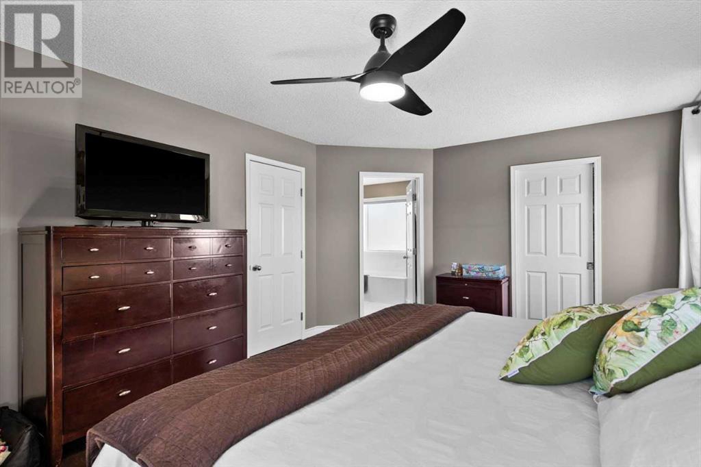 Single Family House for Sale in  Rocky Ridge Green NW Rocky Ridge Calgary 