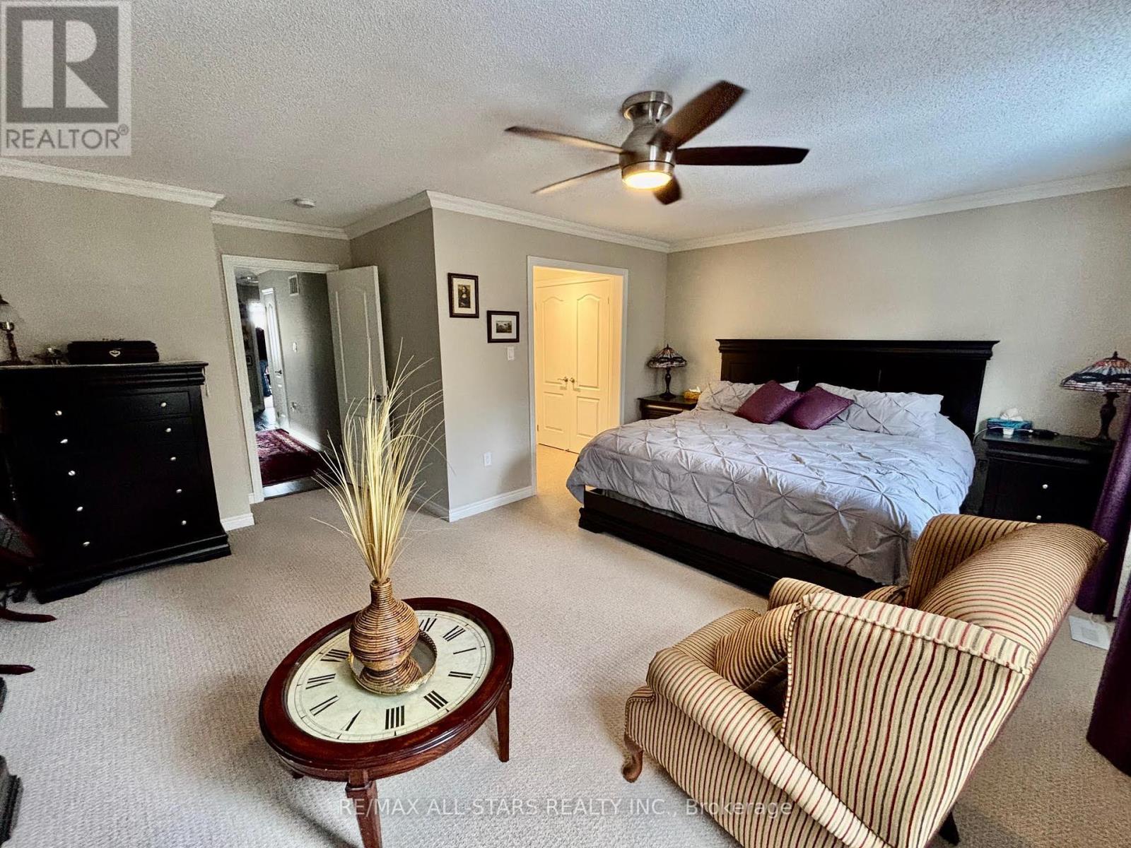 Photo 21 of 57 Scotia Road E, Georgina ON