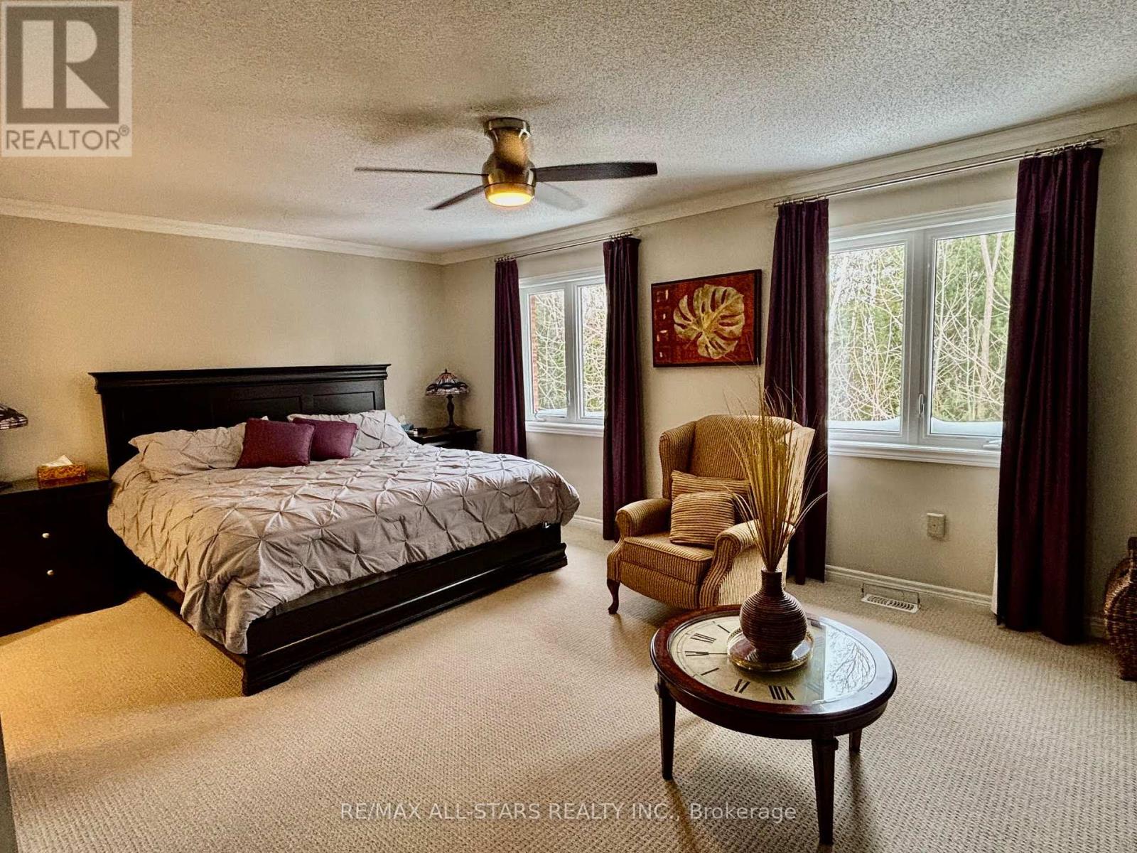 Photo 22 of 57 Scotia Road E, Georgina ON