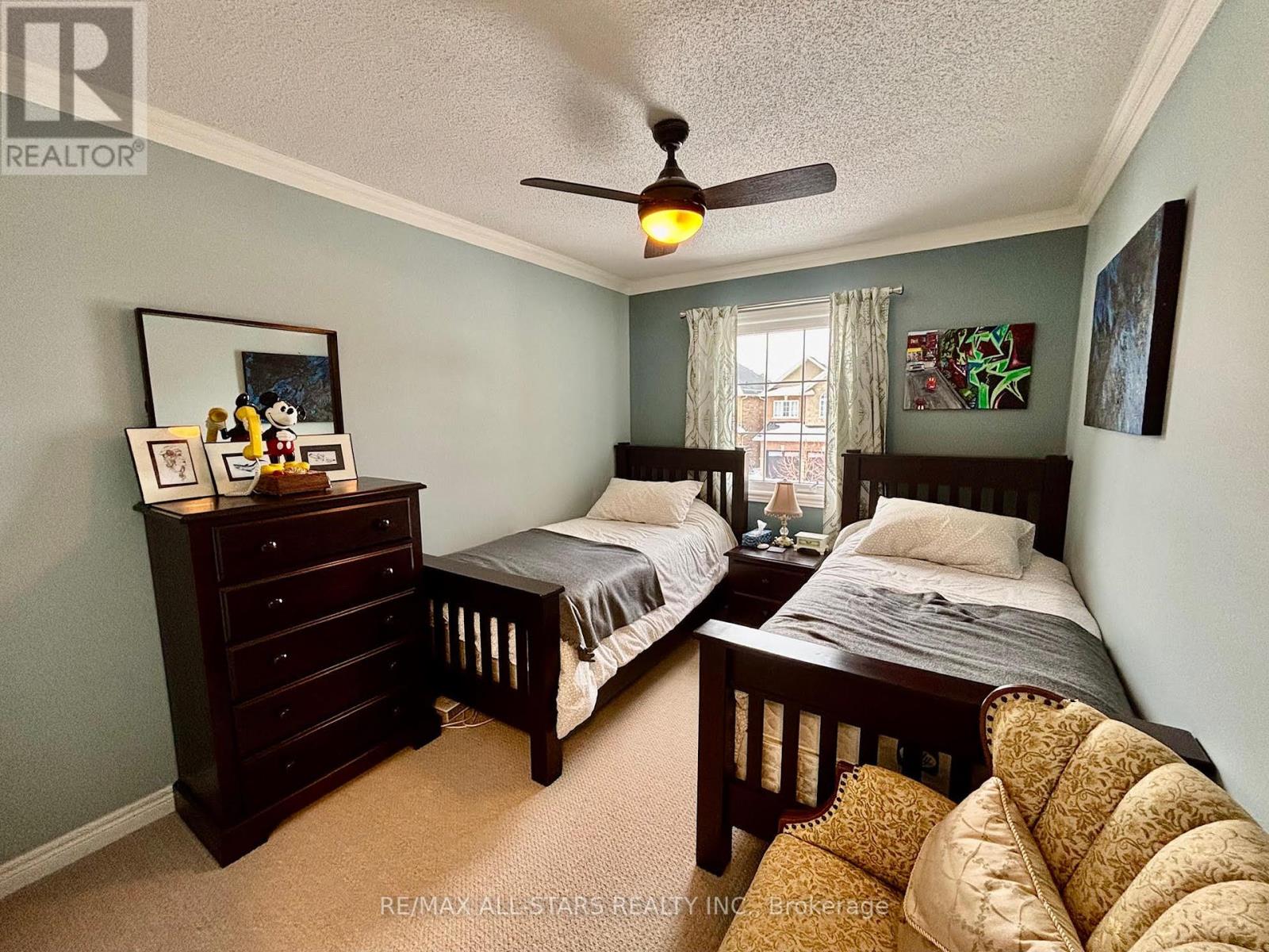 Photo 24 of 57 Scotia Road E, Georgina ON