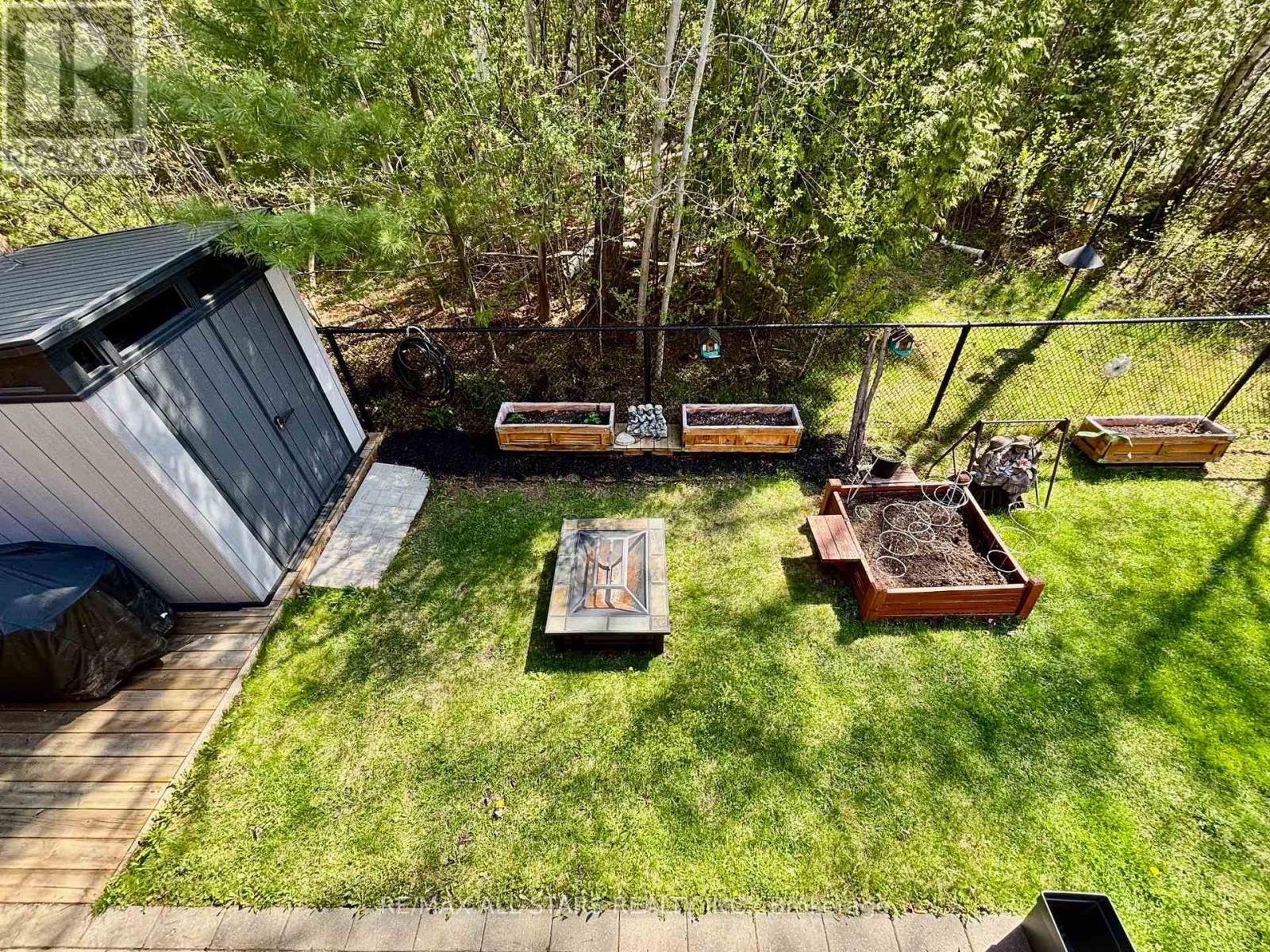 Photo 37 of 57 Scotia Road E, Georgina ON