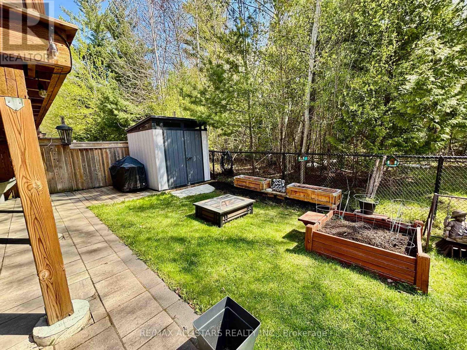 Photo 38 of 57 Scotia Road E, Georgina ON