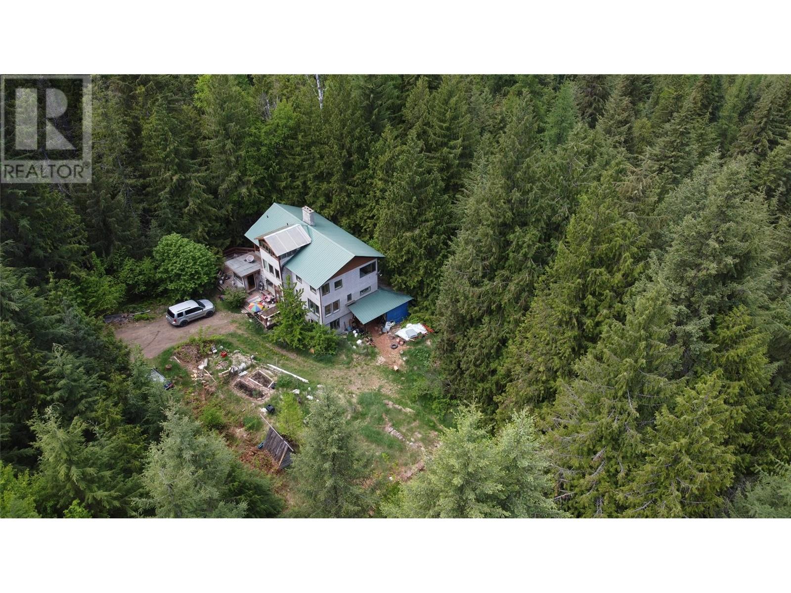 Photo 20 of 4820 6 Highway, Winlaw BC