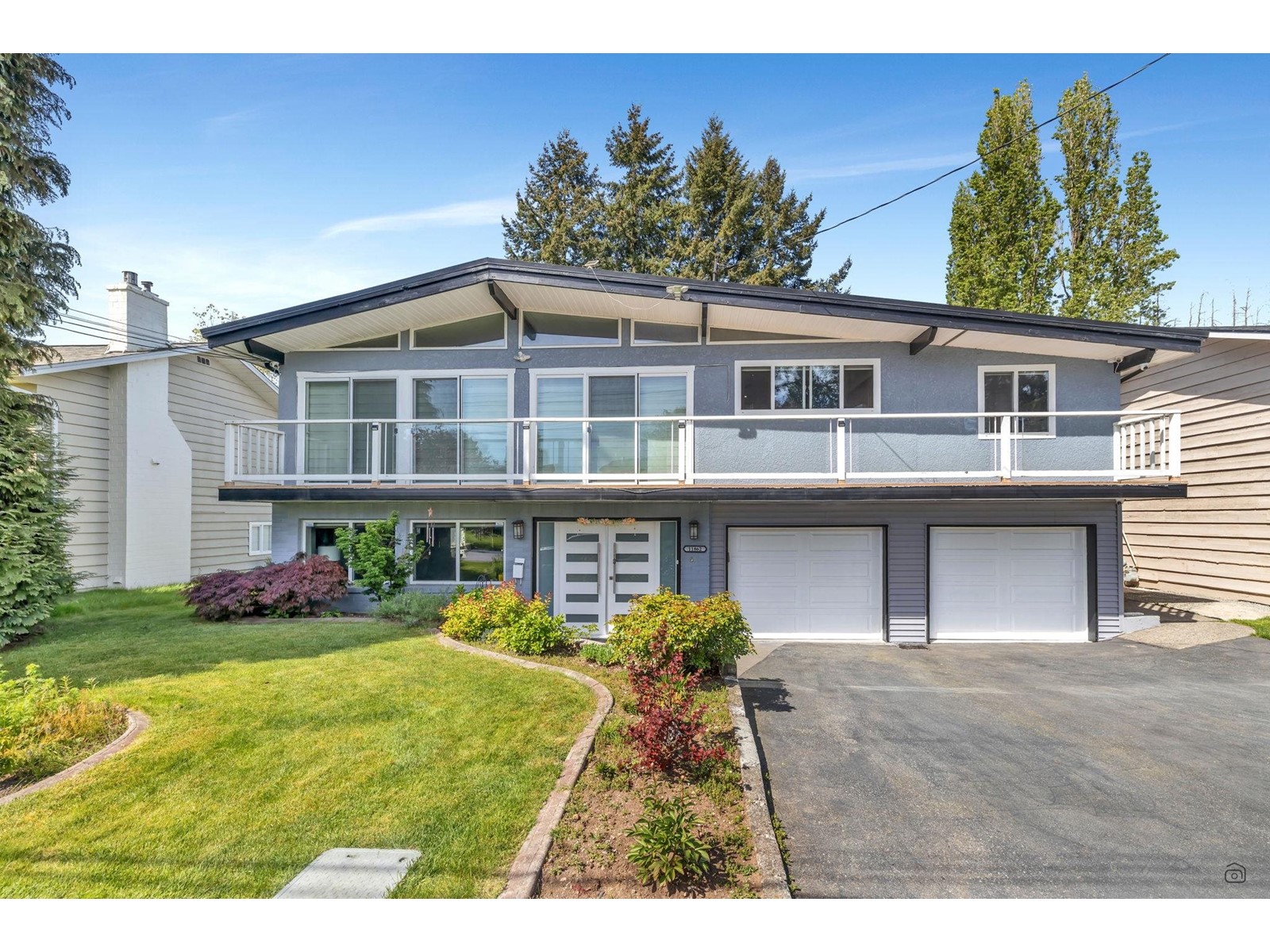 Photo 4 of 11862 Gilmour Crescent, Delta BC