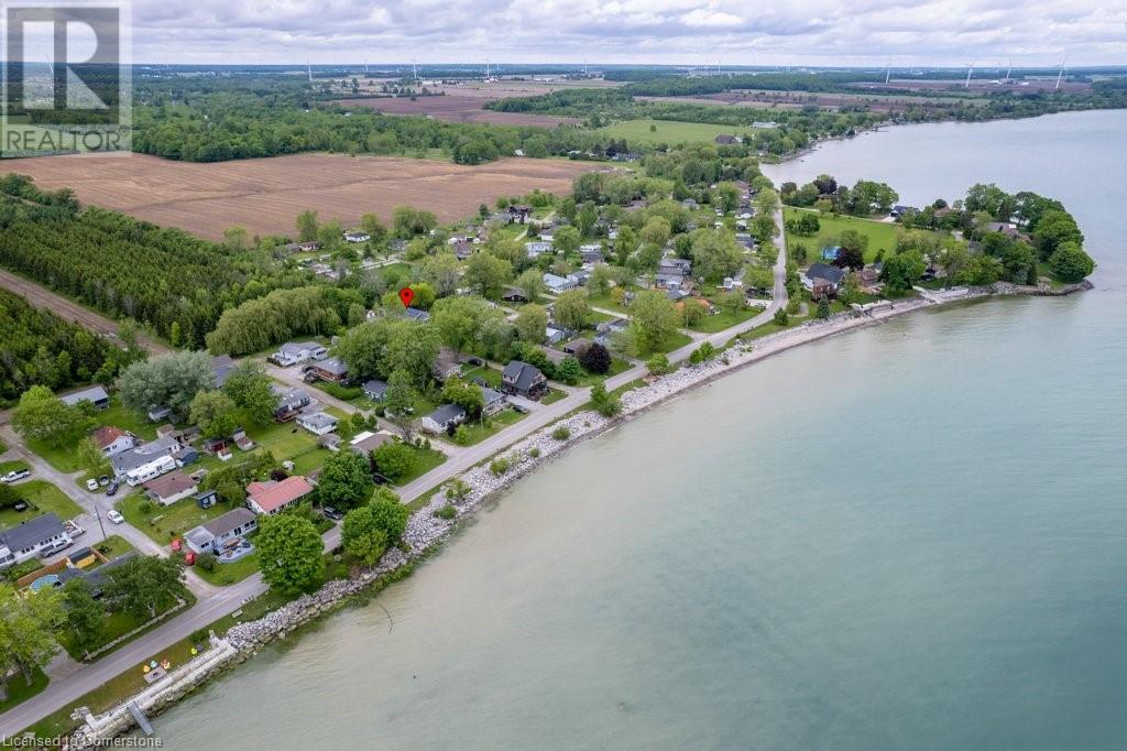Photo 8 of 22 3rd Street, Selkirk ON
