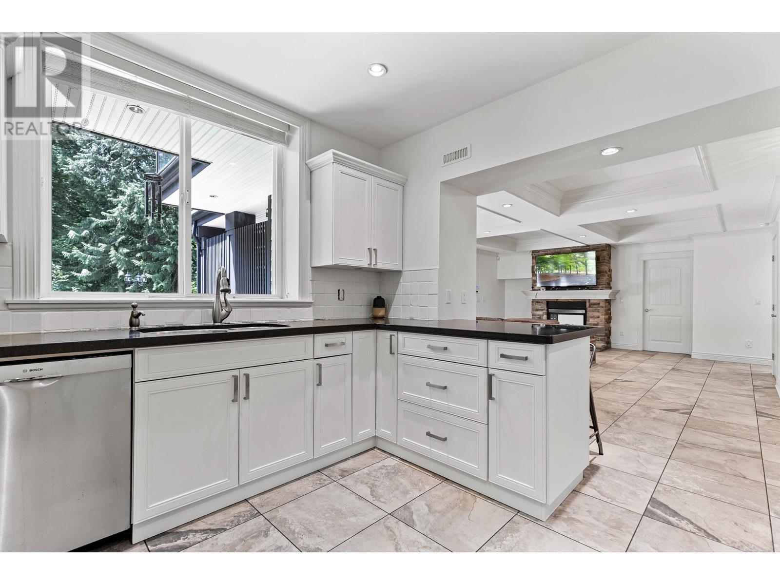 2668 FERN DRIVE, Anmore real estate listing R3003229