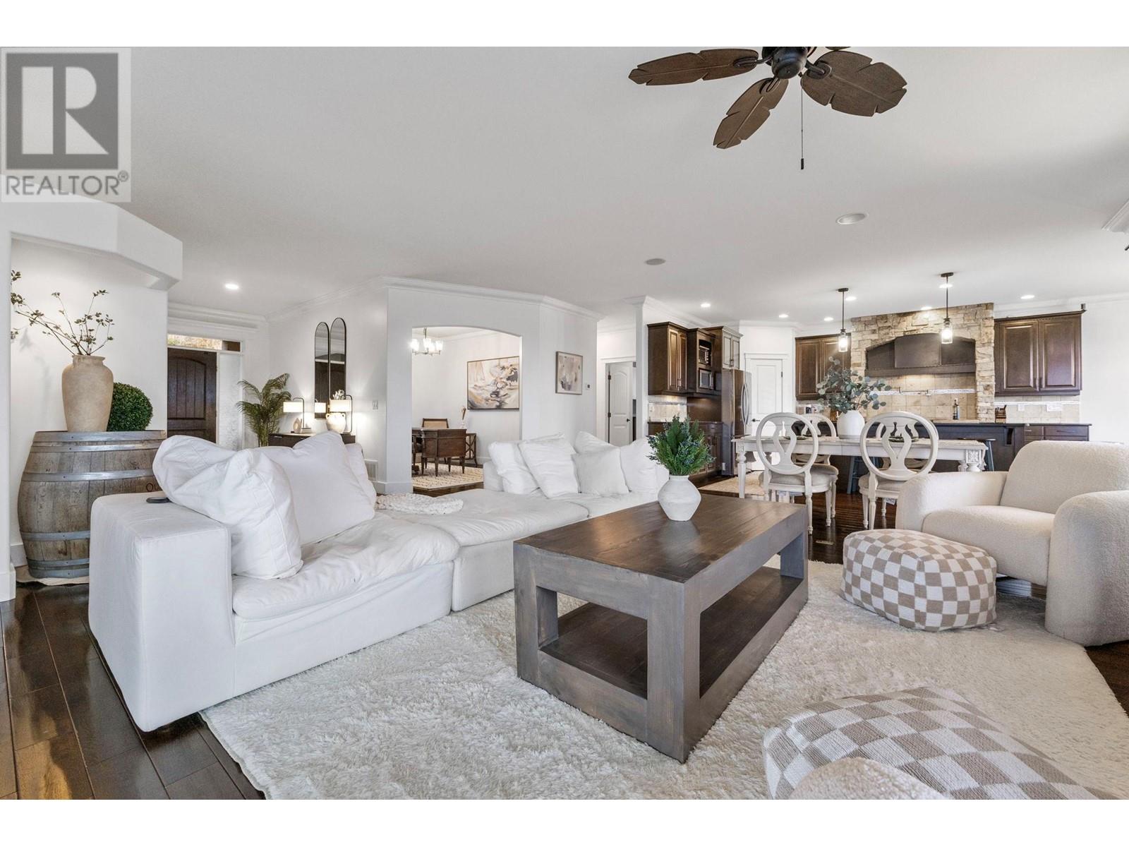  2584 Lucinde Road, West Kelowna