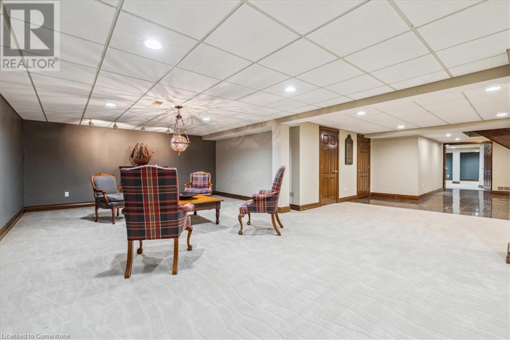 Photo 36 of 7 Lakegate Drive, Stoney Creek ON