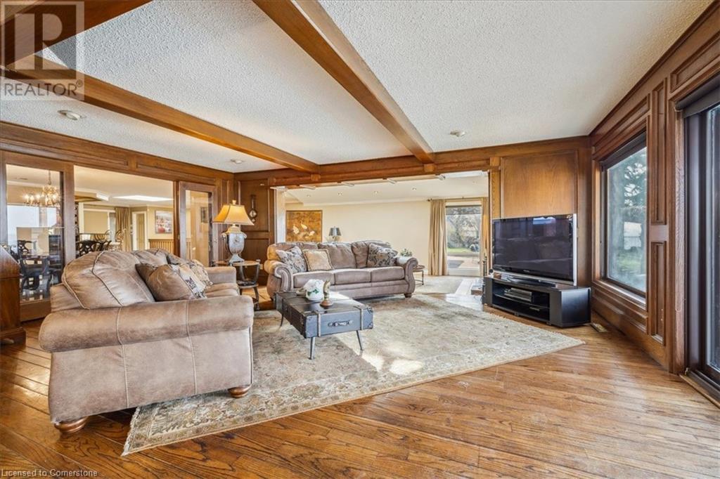 Photo 16 of 7 Lakegate Drive, Stoney Creek ON