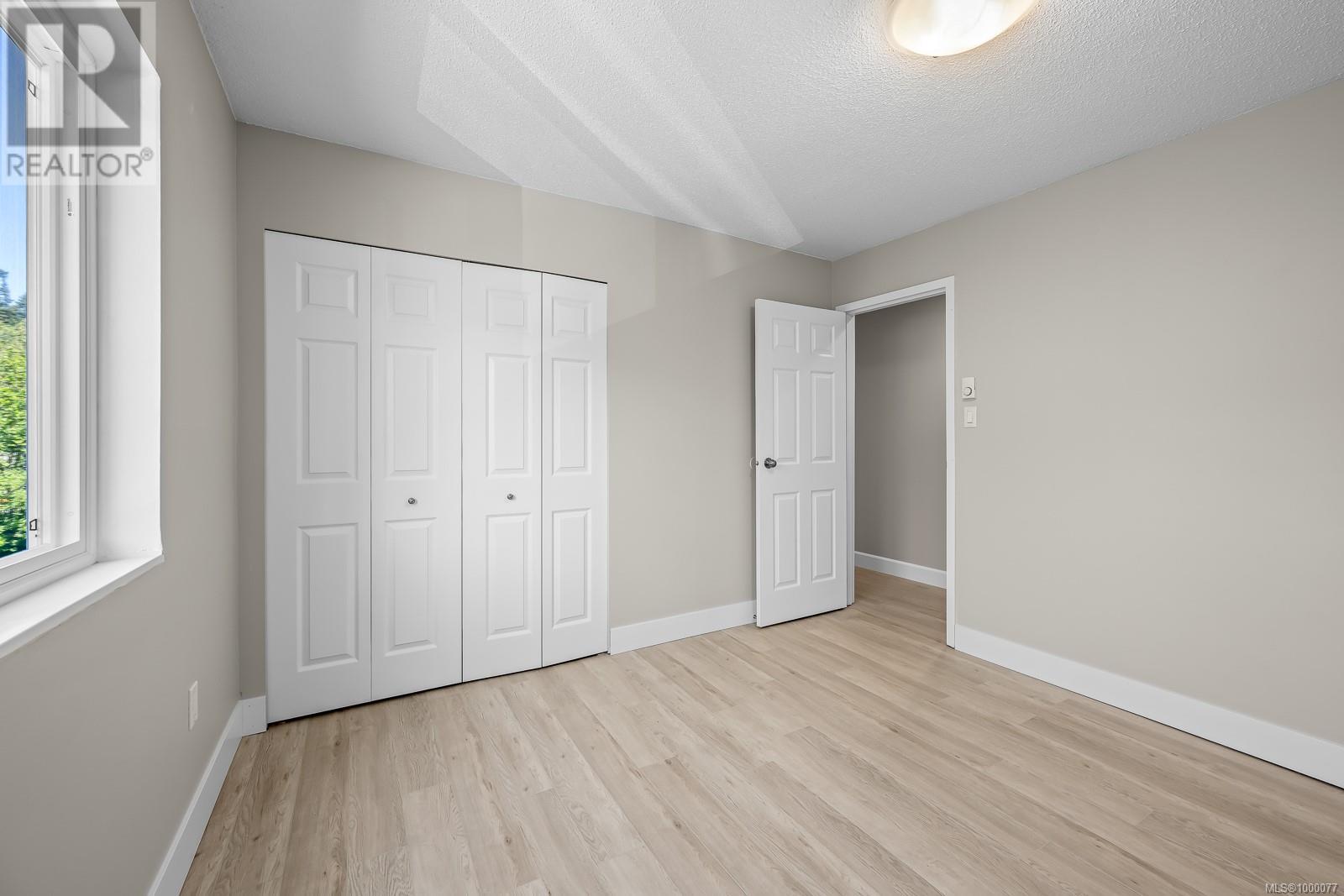 #211 175 CENTENNIAL DR - Image 14