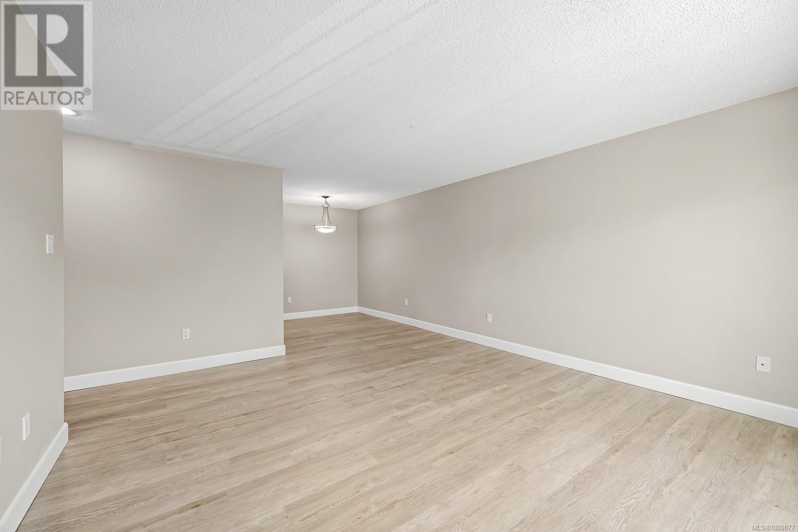#211 175 CENTENNIAL DR - Image 7