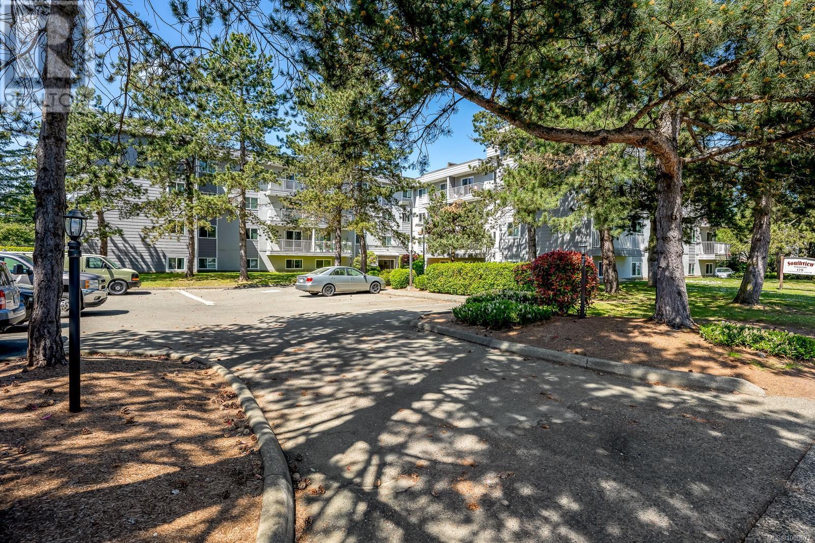 211 175 Centennial Dr, Courtenay