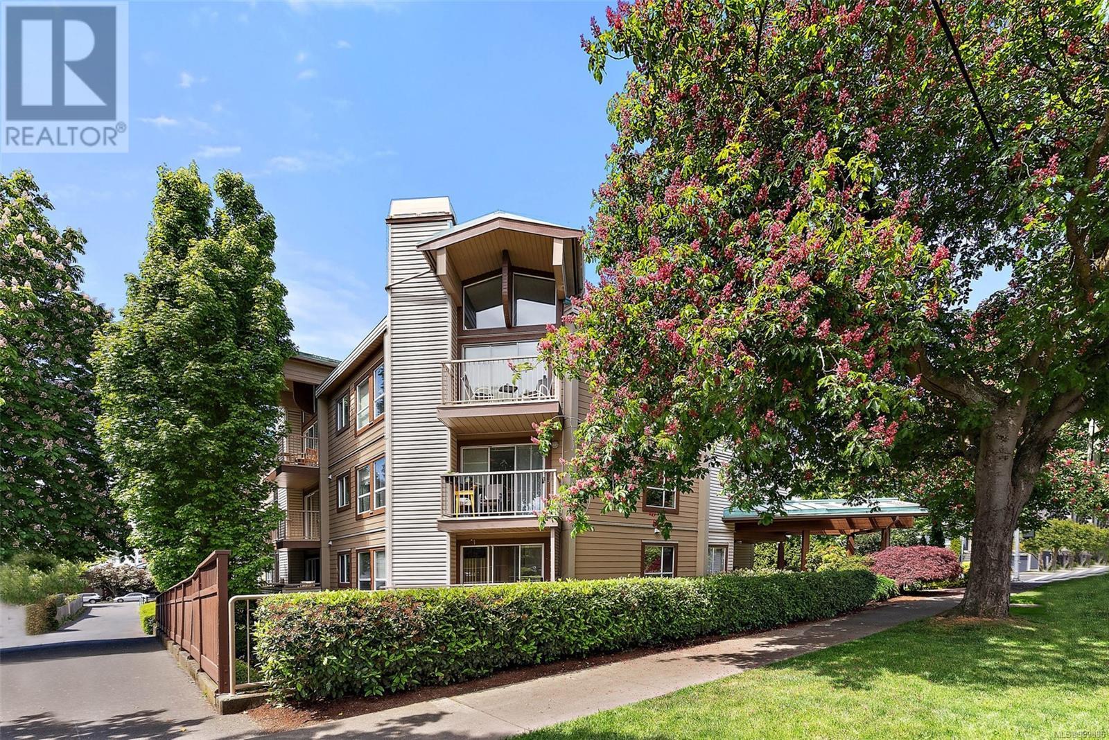 400 1055 Hillside Avenue, Victoria