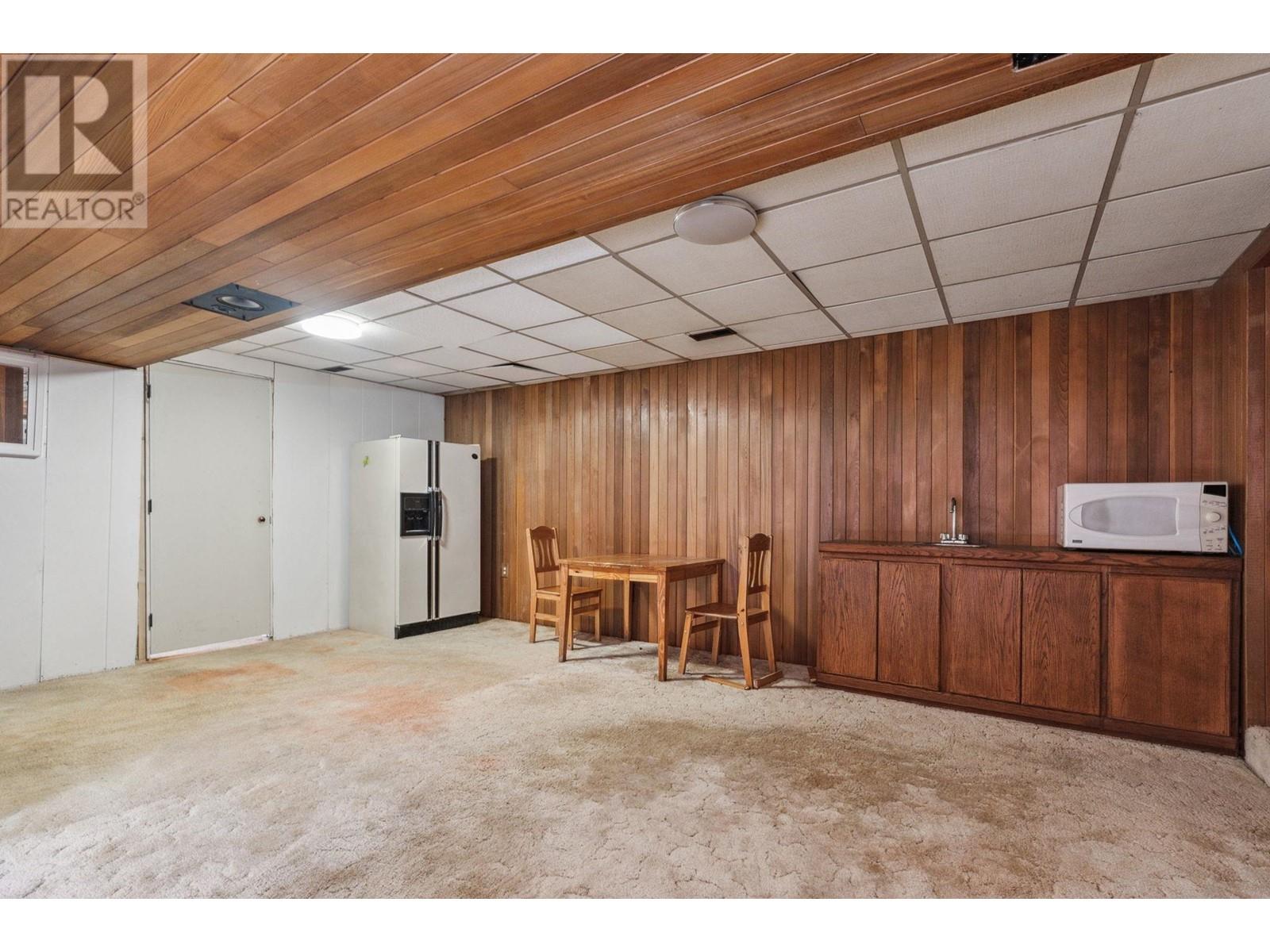 4523 KING EDWARD Place, Delta
