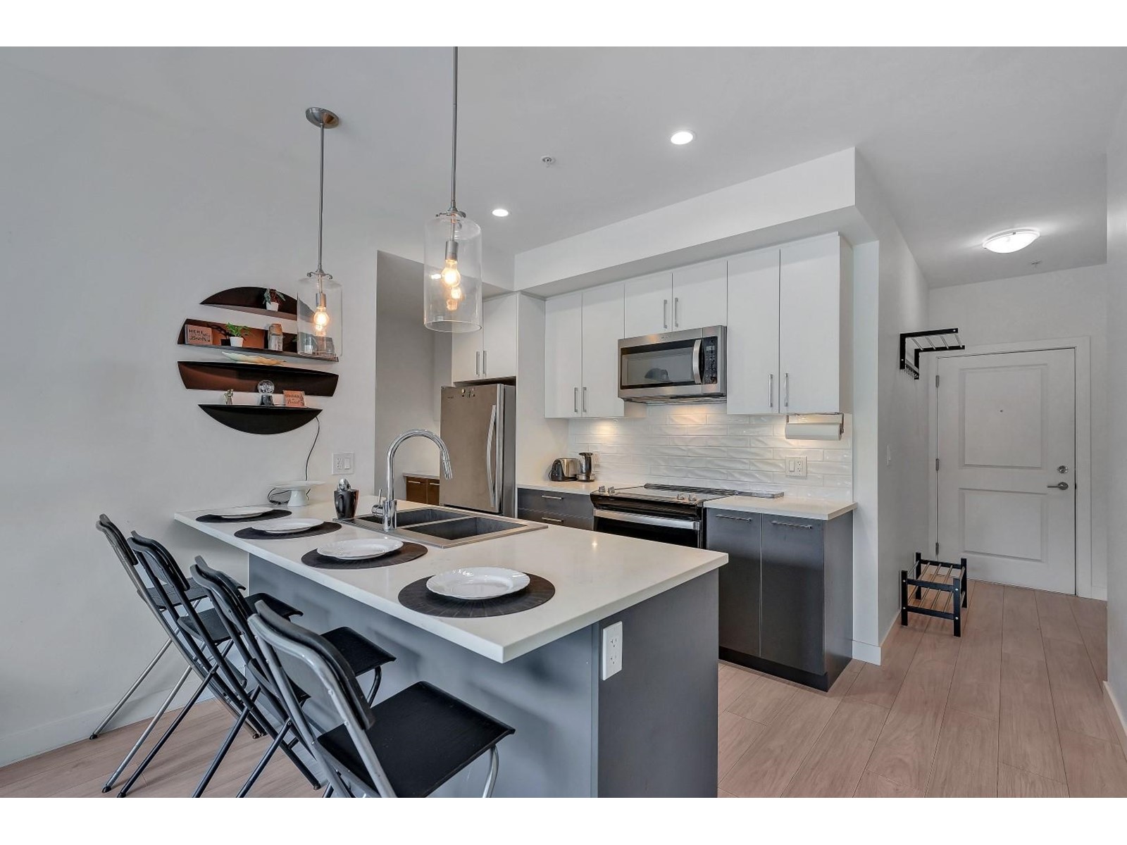 Photo 3 of B 116 20834 80 Avenue, Langley BC