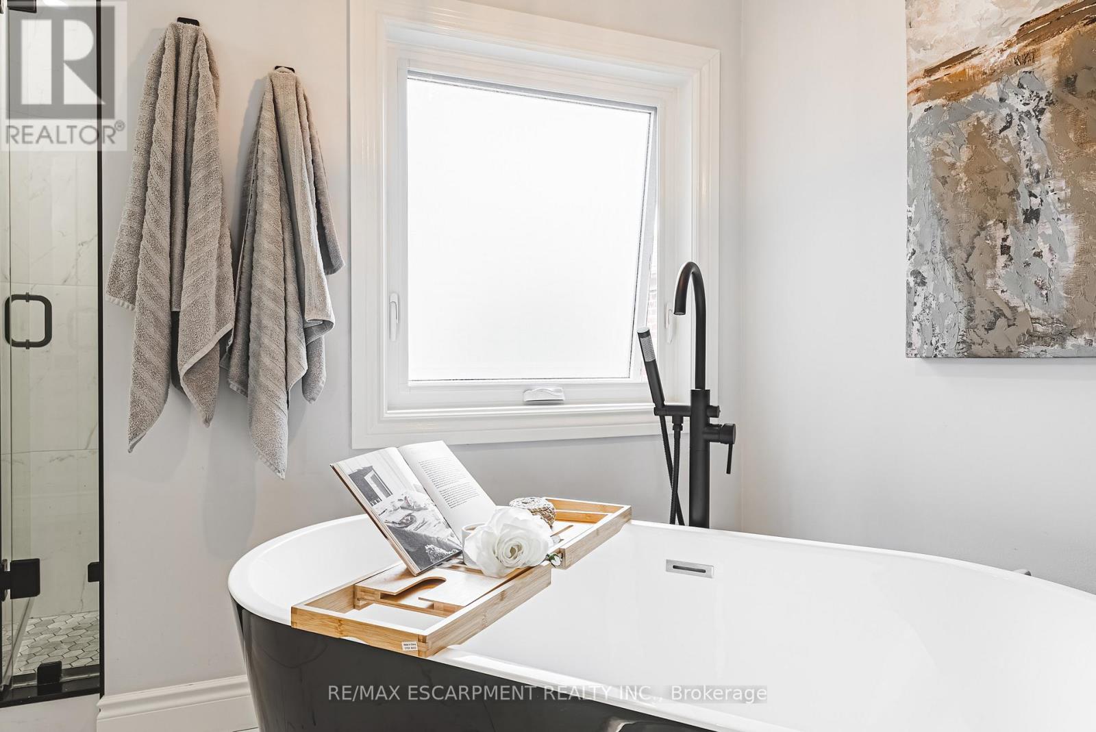 Photo 28 of 2170 Coldwater Street, Burlington ON