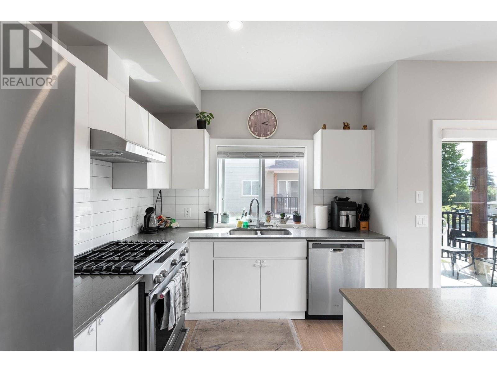 1 255 Taylor Road, Kelowna