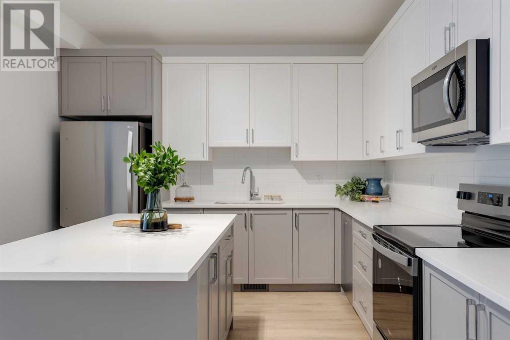 Single Family House for Sale in    Avenue NW Montgomery Calgary 