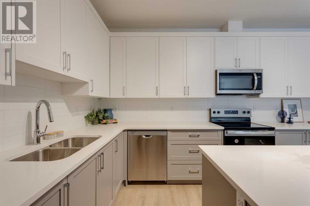 Single Family House for Sale in    Avenue NW Montgomery Calgary 