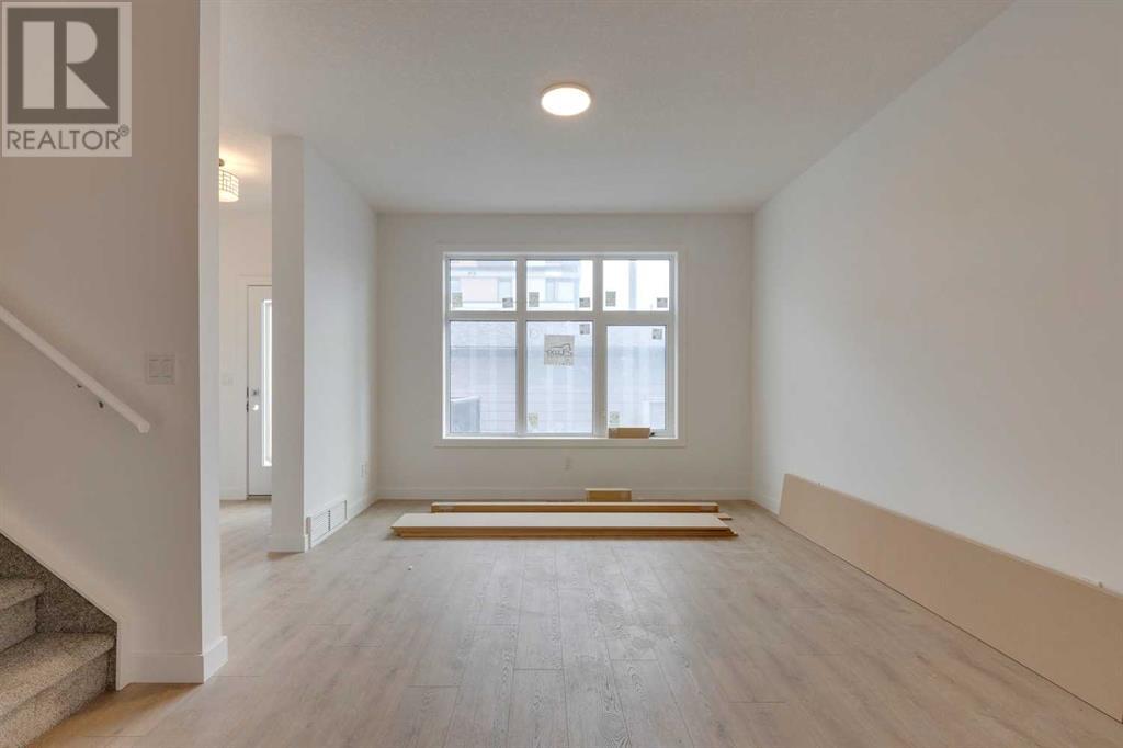 Single Family House for Sale in    Avenue NW Montgomery Calgary 