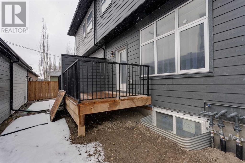 Single Family House for Sale in    Avenue NW Montgomery Calgary 