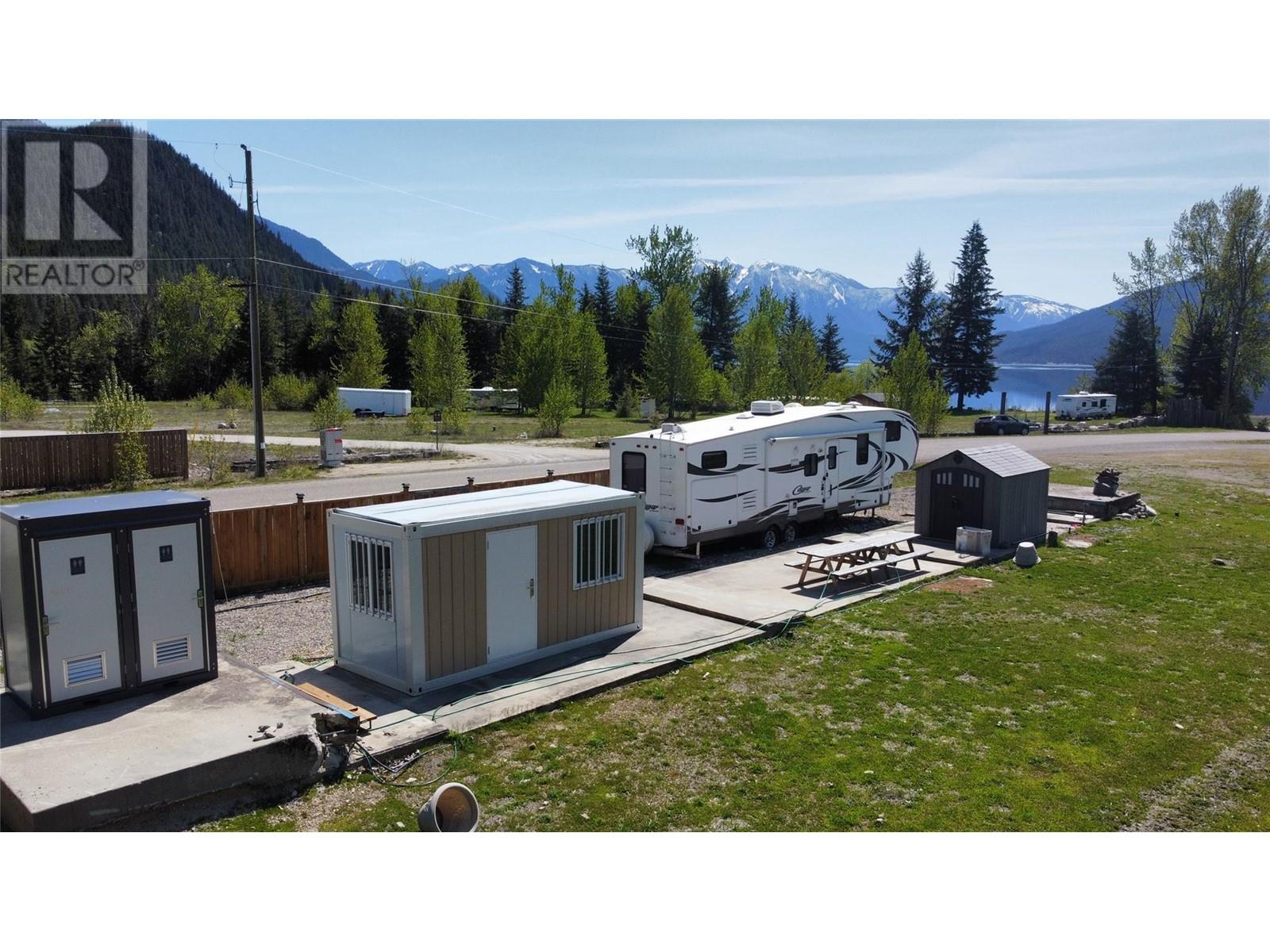 Photo 18 of 158 Rosebery Road, Rosebery BC