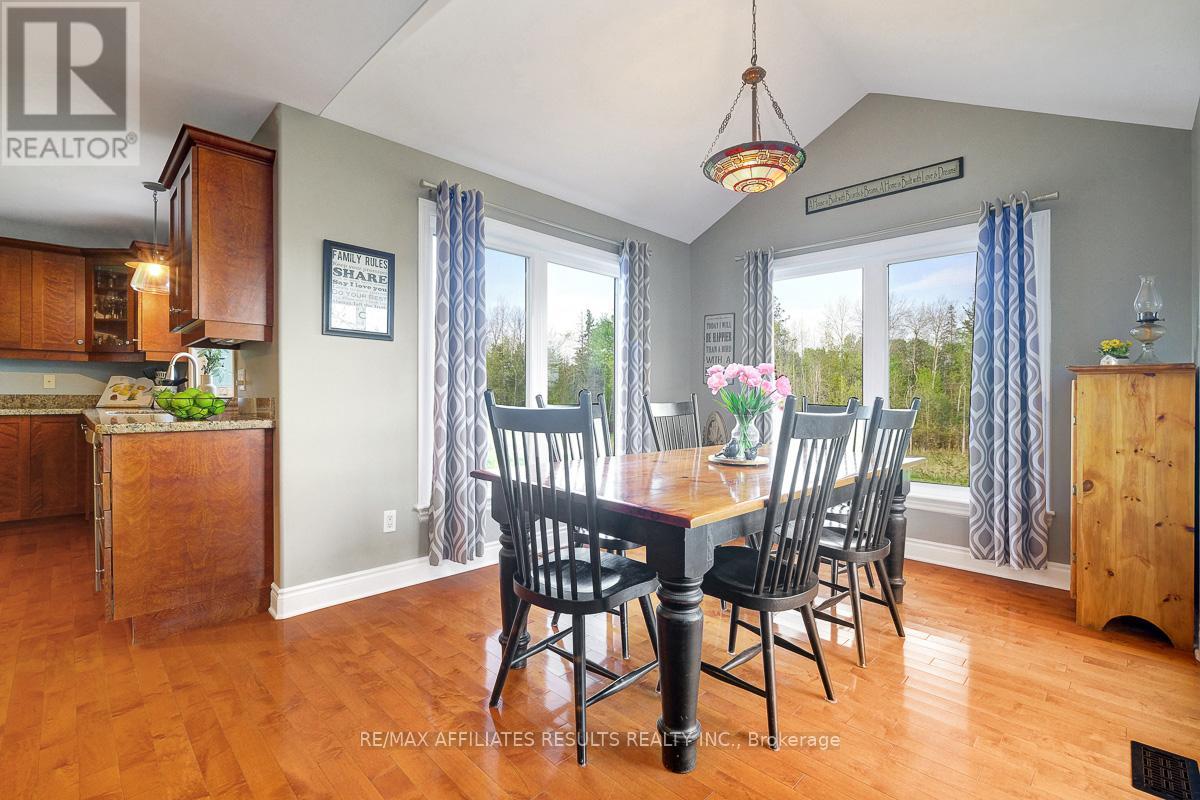 Photo 42 of 117 Scottwood Grove, Ottawa ON