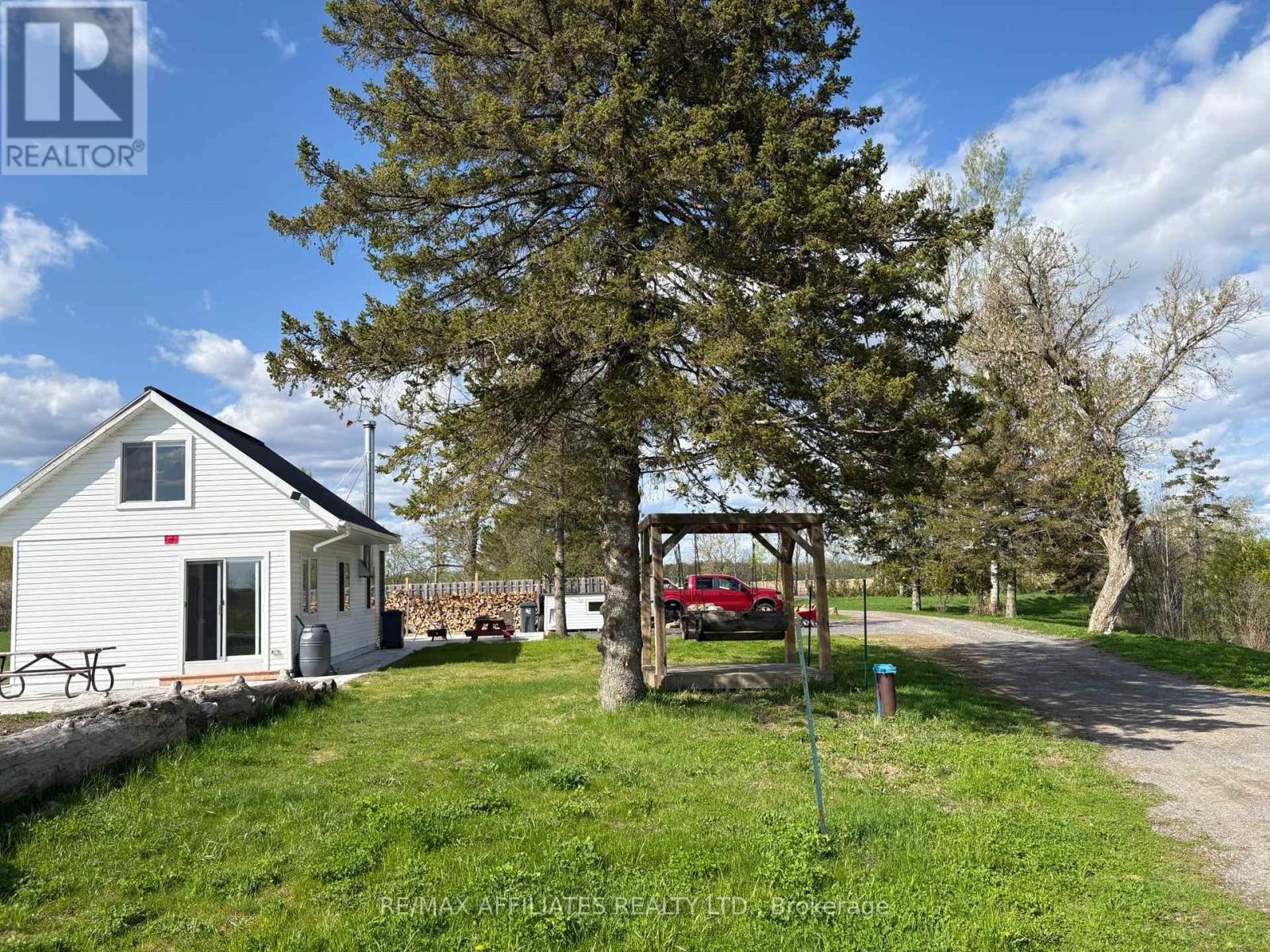 Photo 15 of 3420 Greenlane Road, Champlain ON
