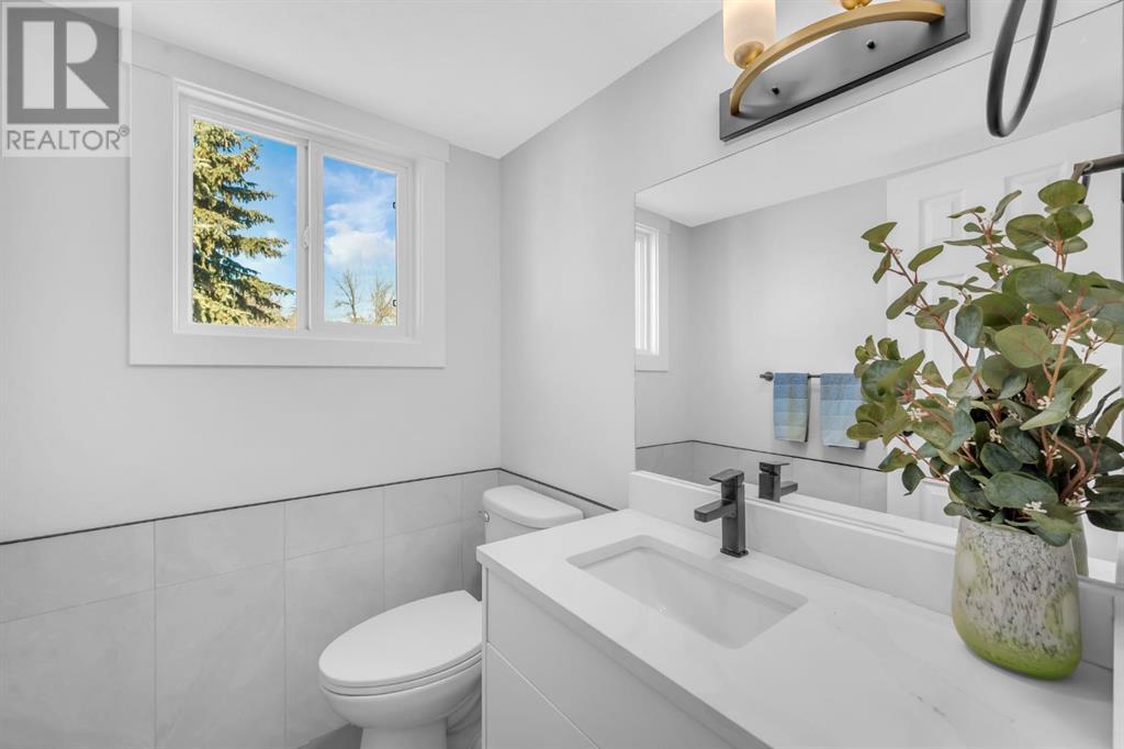 Single Family House for Sale in  Mckenna Crescent SE McKenzie Lake Calgary 