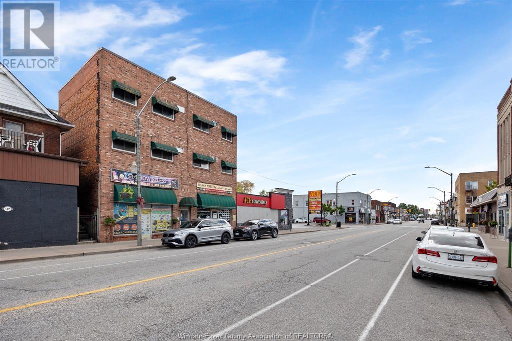 Photo 3 of 1445 Wyandotte Street East, Windsor ON