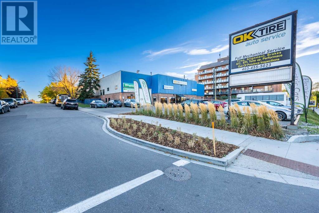 Single Family House for Sale in    Avenue SW Shaganappi Calgary 