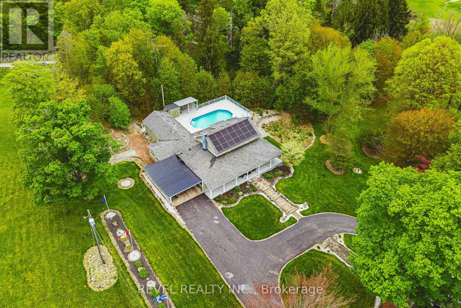 Photo 4 of 8546 Appleby Line, Milton ON