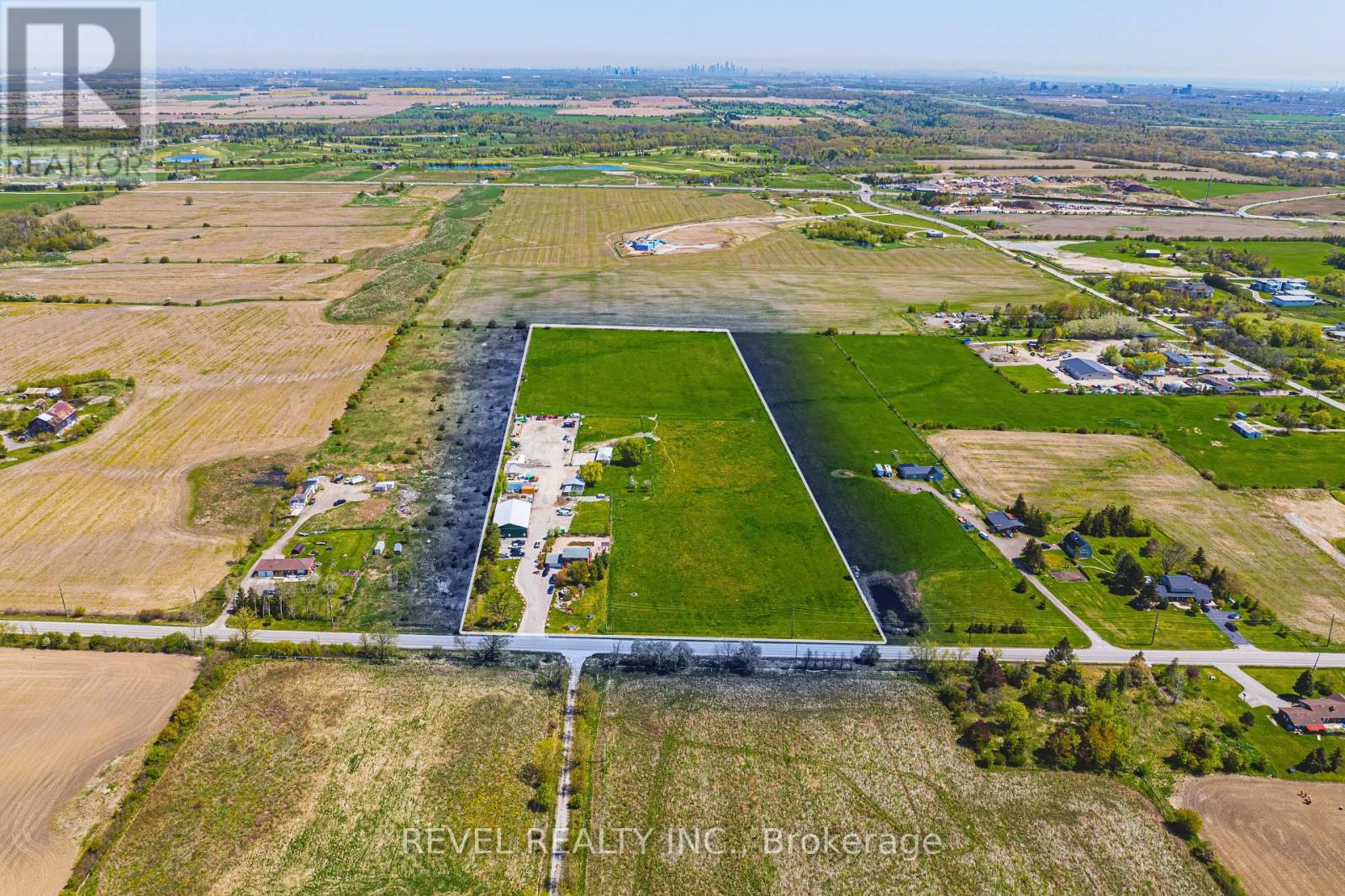 Photo 2 of 5121 First Line, Milton ON
