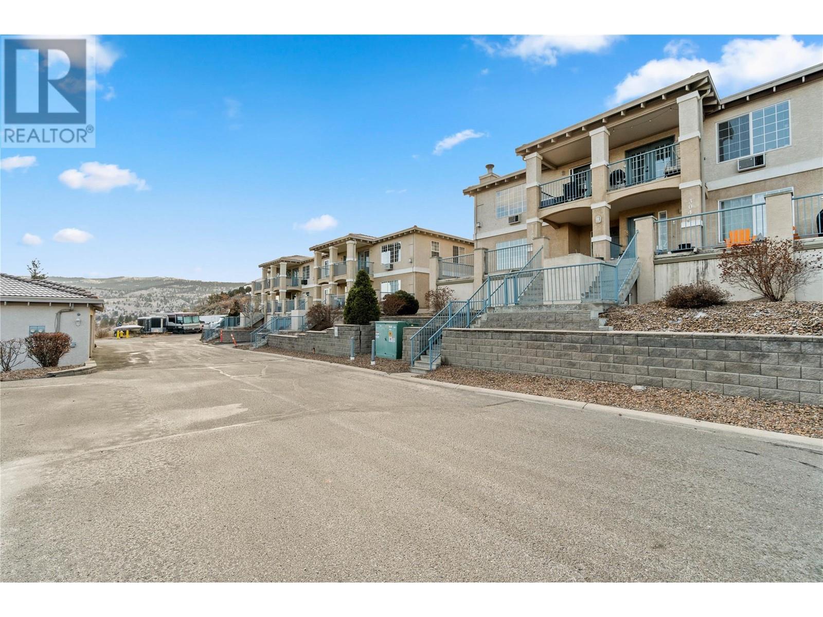 875 SAHALI Terrace Unit# 305, Kamloops