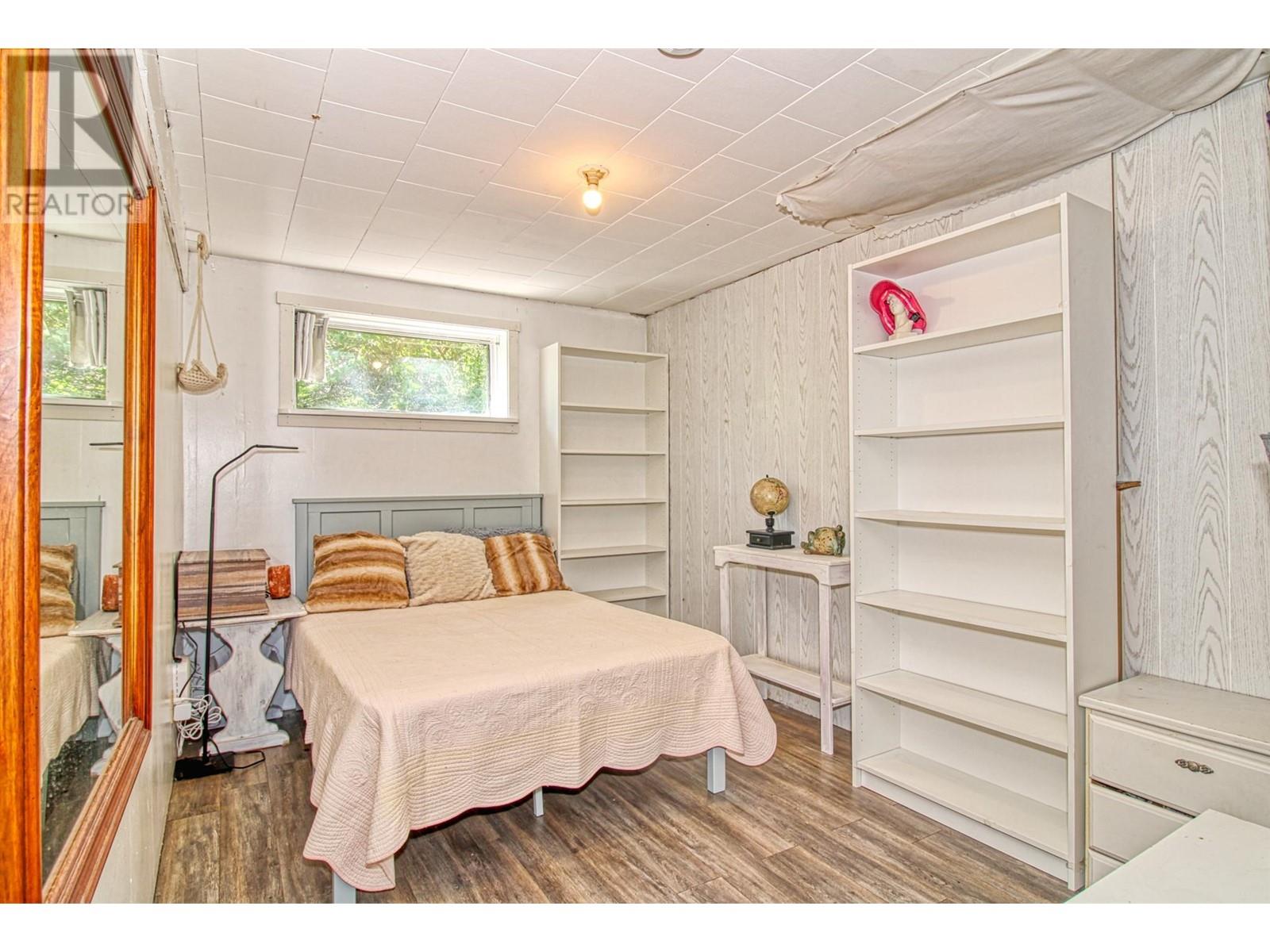  9580 Houghton Road, Vernon