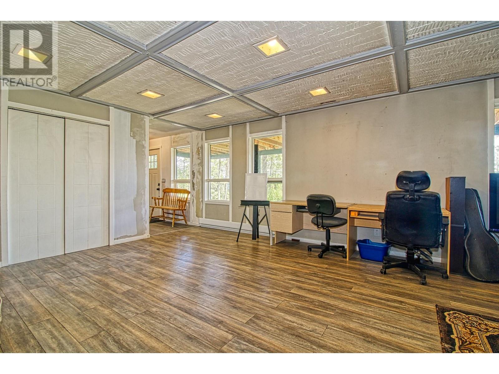  9580 Houghton Road, Vernon