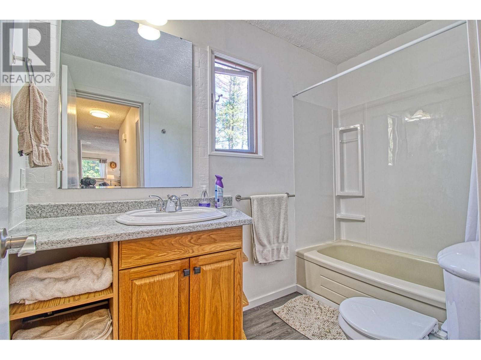  9580 Houghton Road, Vernon