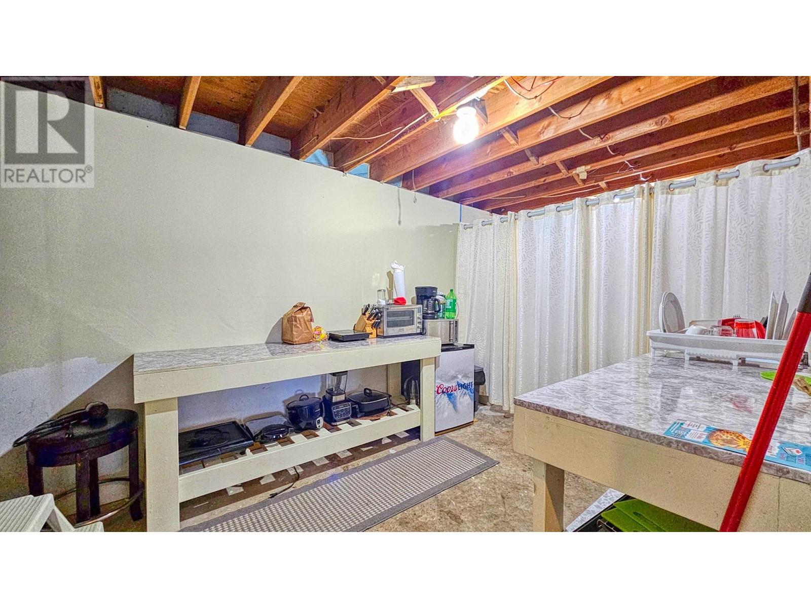  9580 Houghton Road, Vernon