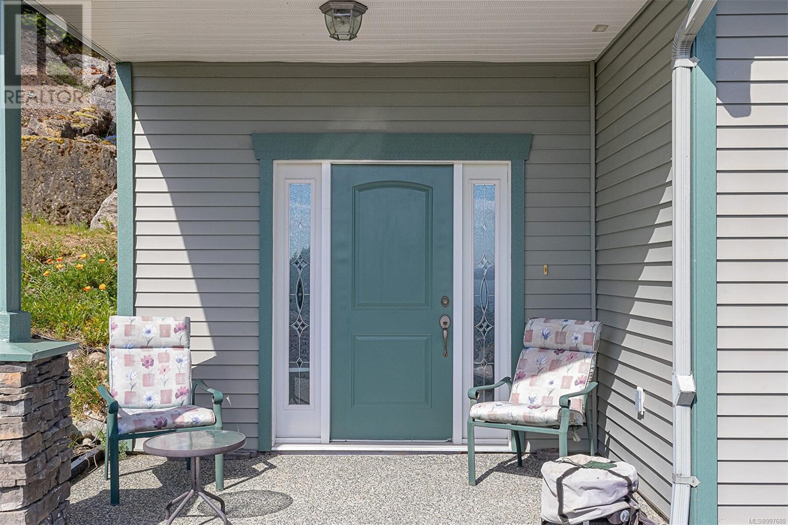 483 Hillview Ave, Ladysmith