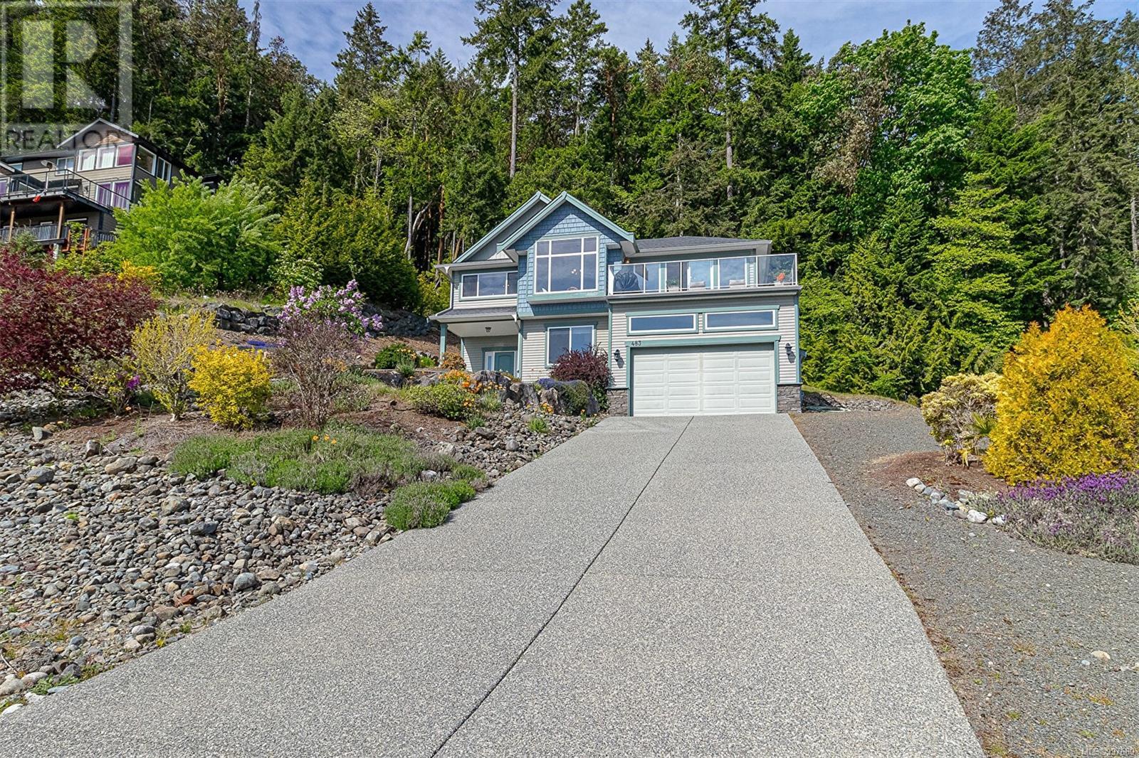 483 Hillview Ave, Ladysmith