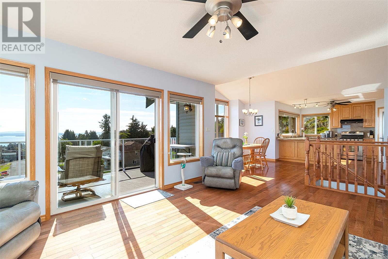 483 Hillview Ave, Ladysmith