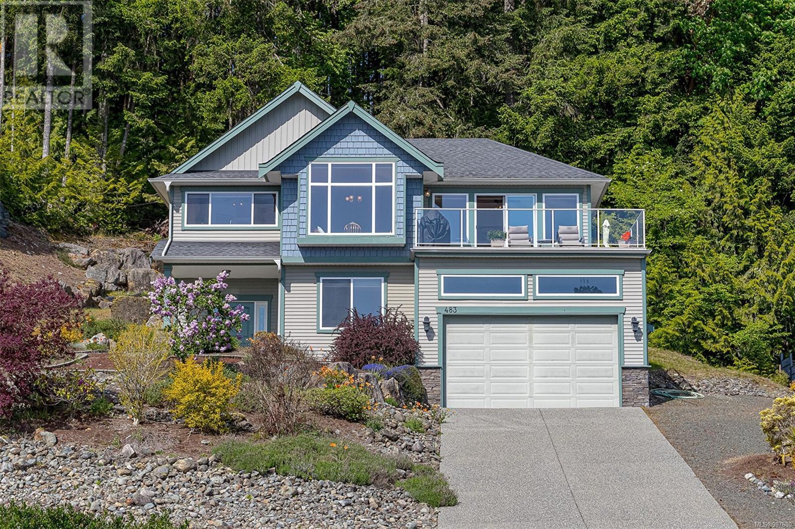 483 Hillview Ave, Ladysmith