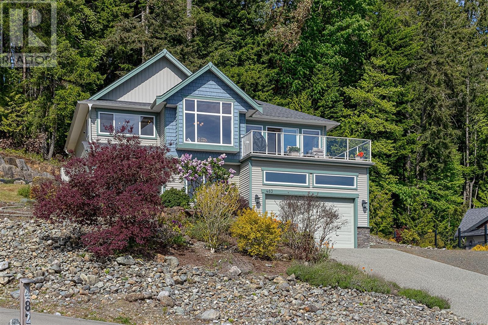 483 Hillview Ave, Ladysmith