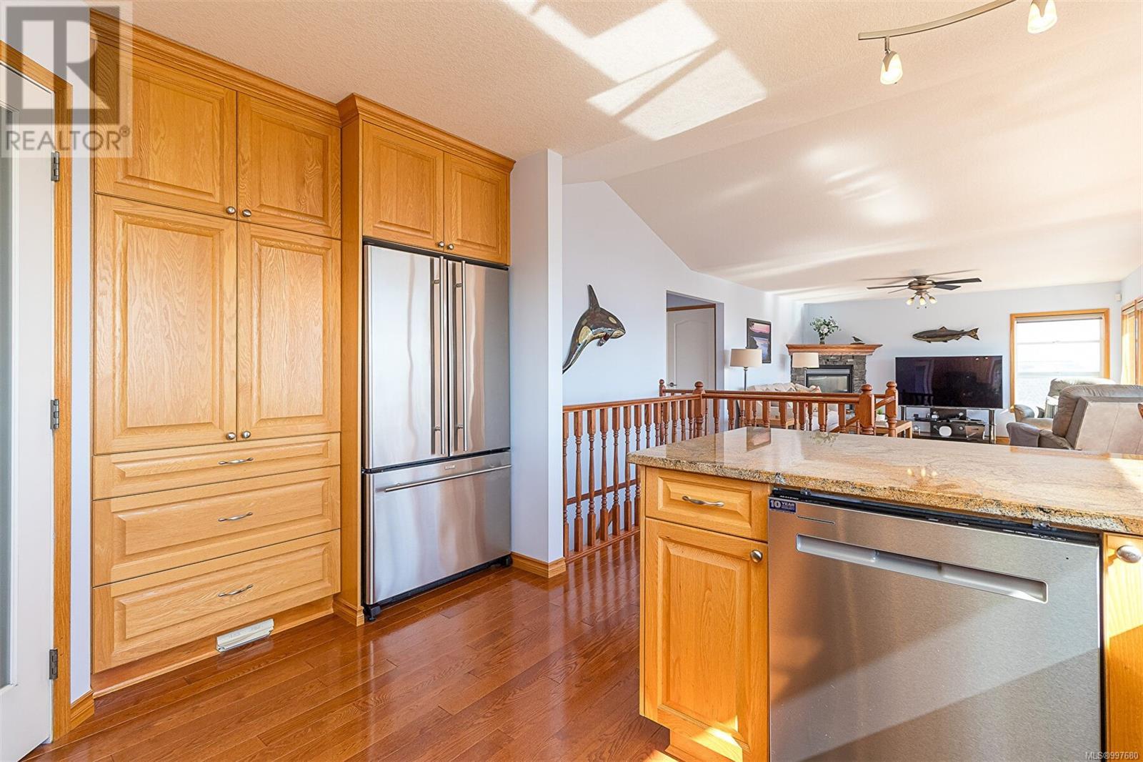 483 Hillview Ave, Ladysmith