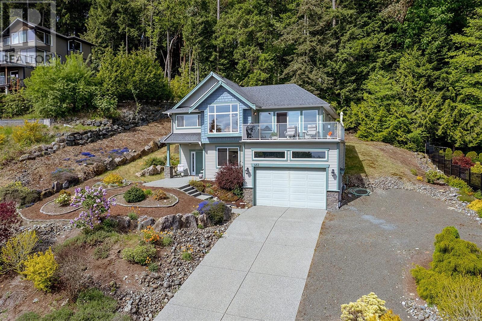483 Hillview Ave, Ladysmith