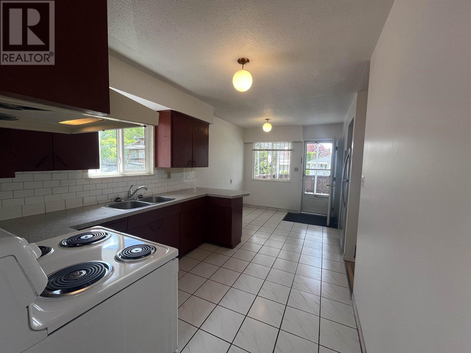 Photo 11 of 5125 Wales Street, Vancouver BC