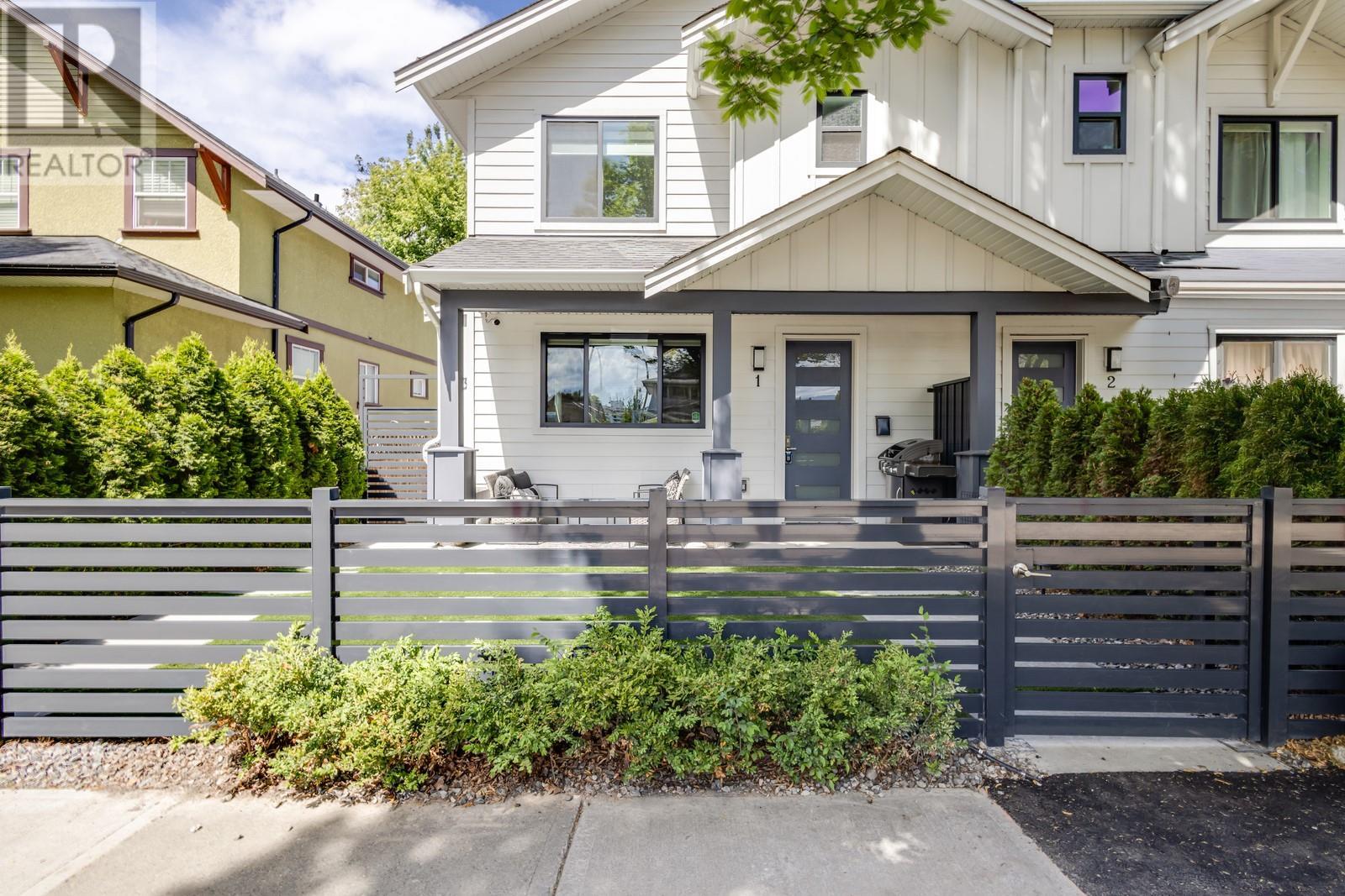 1 748 Stockwell Avenue, Kelowna