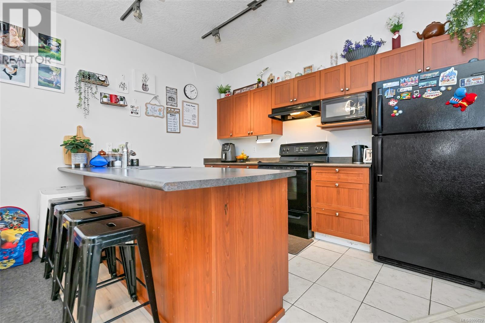 Photo 14 of 108 2823 Jacklin Rd, Langford BC