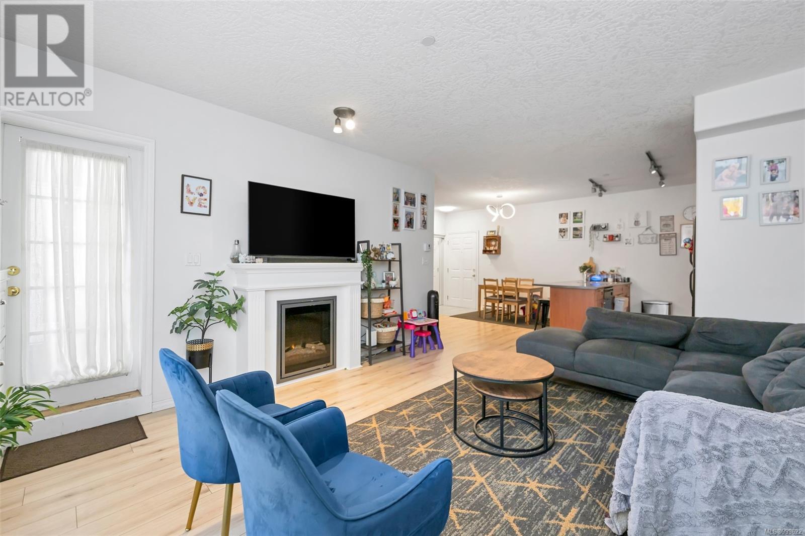 Photo 8 of 108 2823 Jacklin Rd, Langford BC