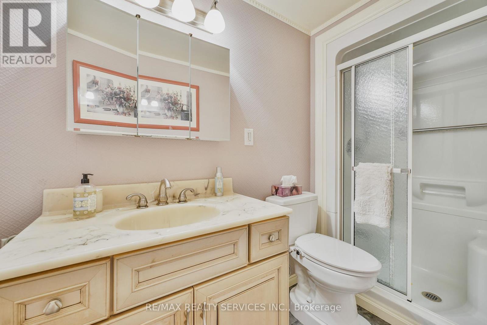Photo 22 of 12 Pinetree Court, New Tecumseth ON